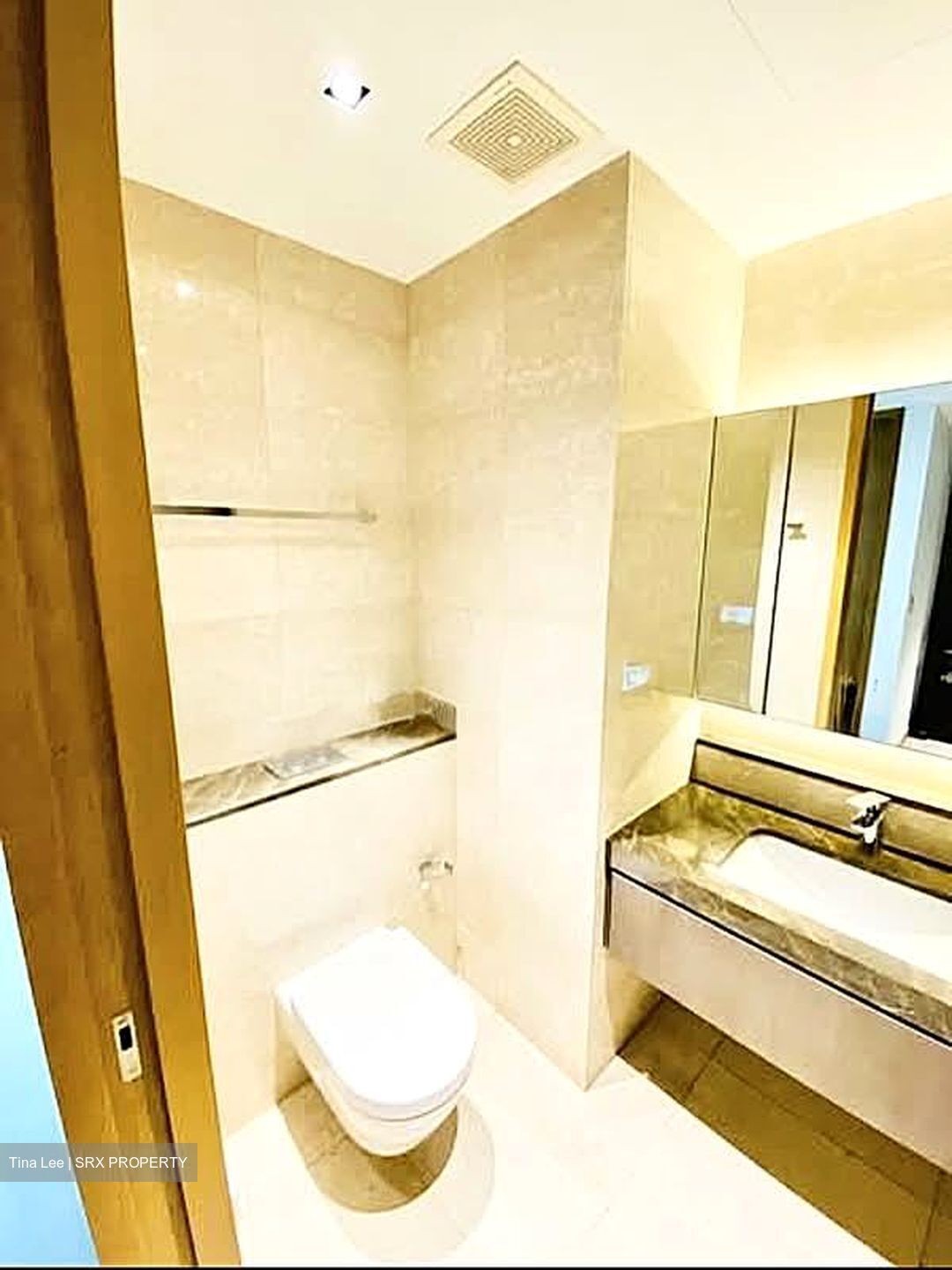 Marina One Residences (D1), Apartment #585949211